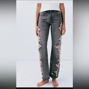 The mid rise wide leg Jean!